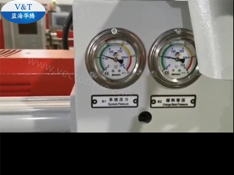Injection machine using Delta inverter & V&T inverter. V&T win