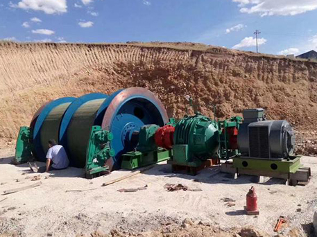 How does a VFD enhance the mine hoist?